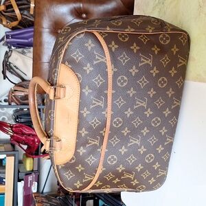 Louis Vuitton Monogram Canvas Deauville Bag